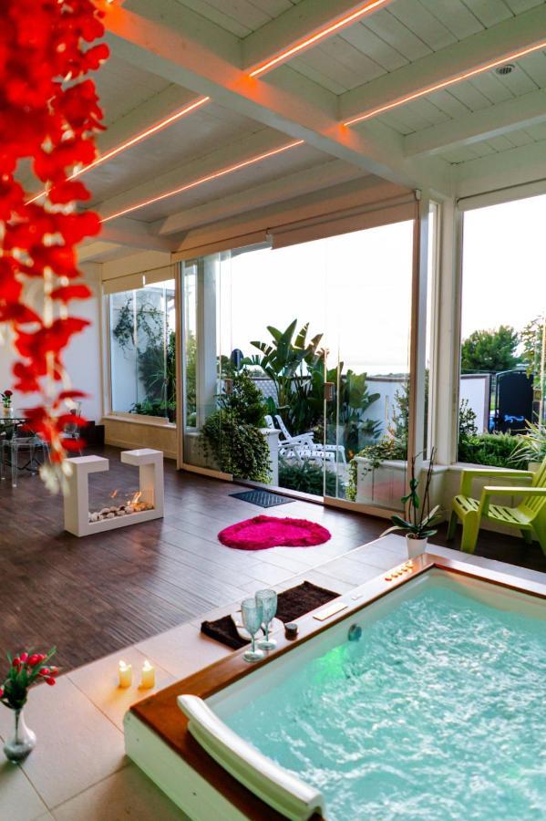 Resort Villa La Perla Sul Mare Leporano Kültér fotó